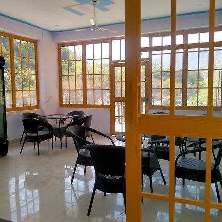 Manbhawan River Resort Kokhliyal Gaon Екстер'єр фото